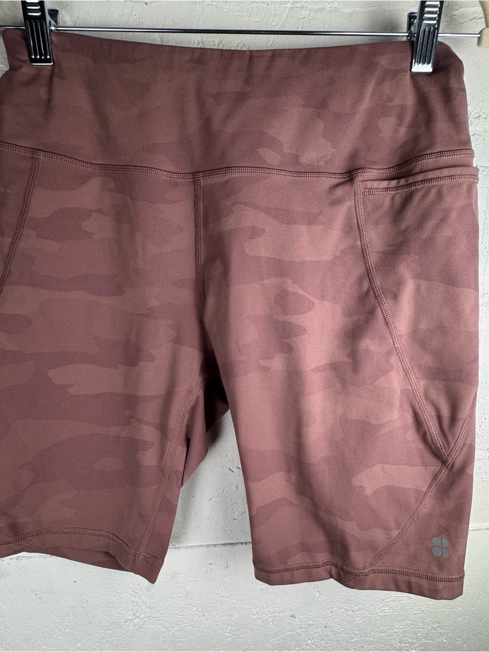 Sweaty Betty 9 Inch Pink And Purple Camo Power Shorts Active Shorts M US 8 - 10